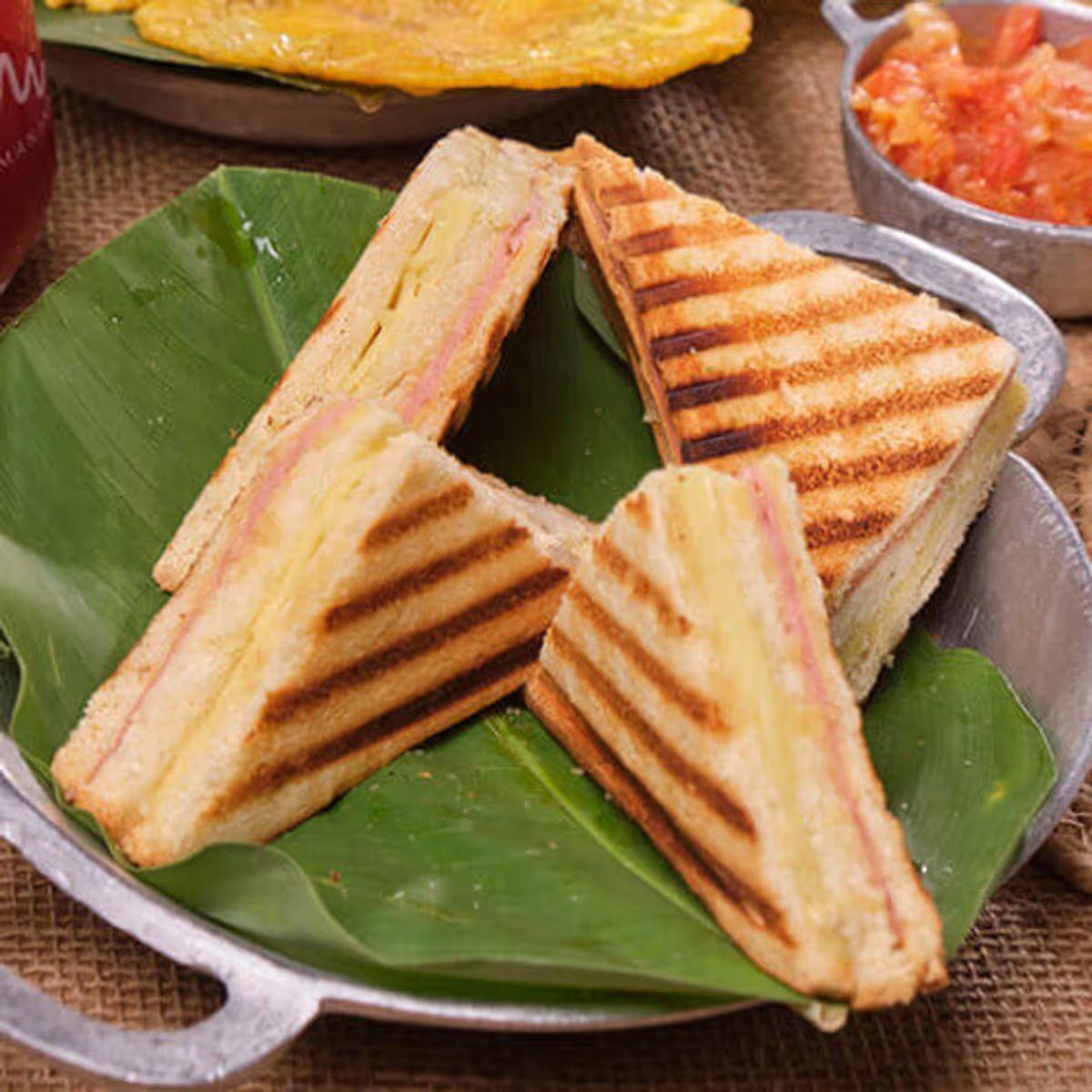 Sandwuin jamon y queso