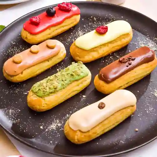 6 Mini Eclairs