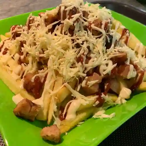 Salchipapa salchichori