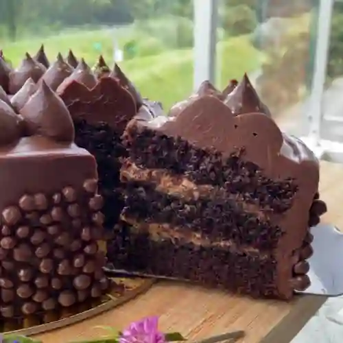 Pastel de chocolate porción