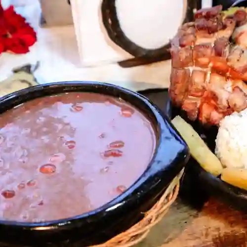 Frijolada Margarita Carnitas