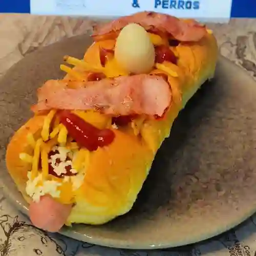 2 Hot Dog's Bacón