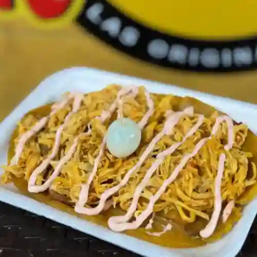 Patacón con Pollo