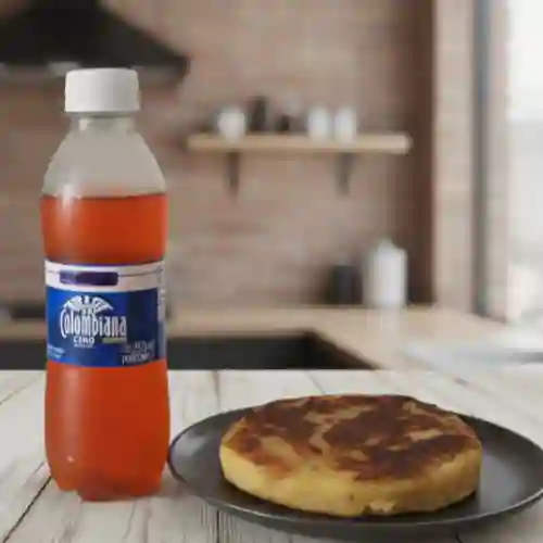 Arepa de Jamón y Queso con Gaseosa