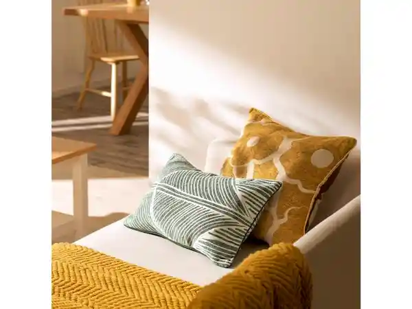 Cojín Tapiz Paño Amarillo 45 x 45 cm Casaideas