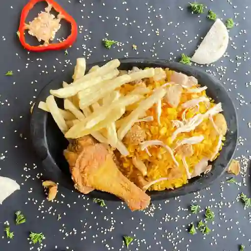 Arroz tradicional paisa pierna-broaster