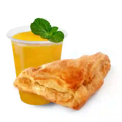 Combo Pastel de Pollo + Bebida Fría