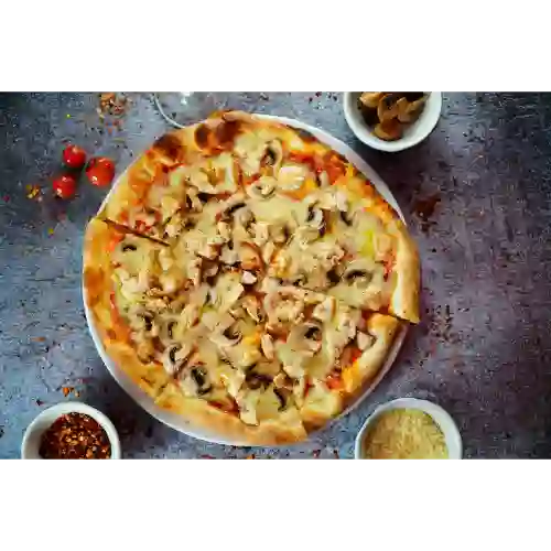 Pizza Pollo Champiñones y Trufa