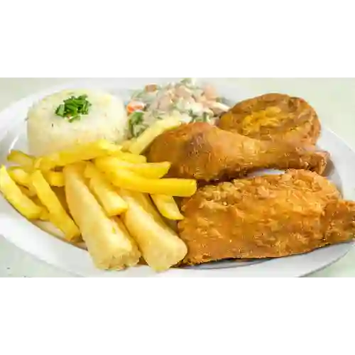 Bandeja con Pollo Broaster