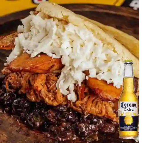 Combo Arepa Pabellón Criollo + Corona de 355ml
