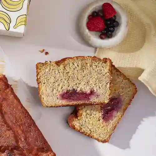 Porción Tradicional con Frutos Rojos