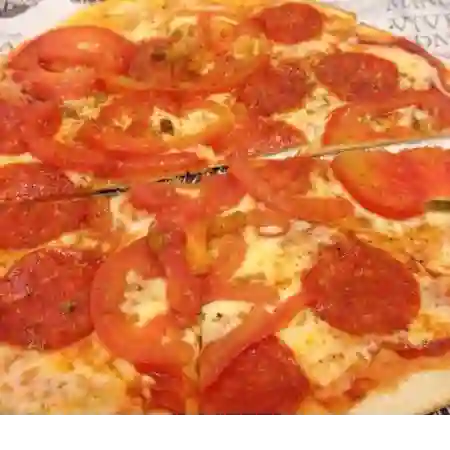 Pizza tornado rojo