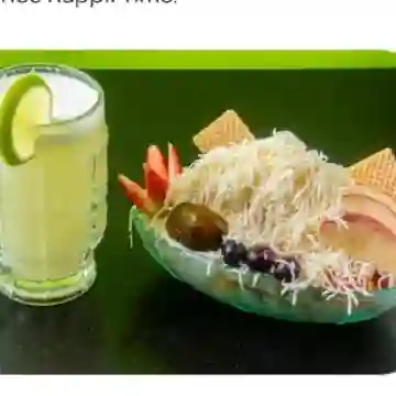 Ensalada Corriente con Limonada