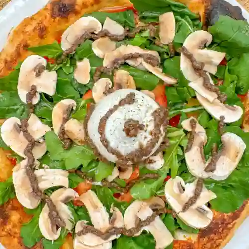 Burrata y Crema de Trufa Negra