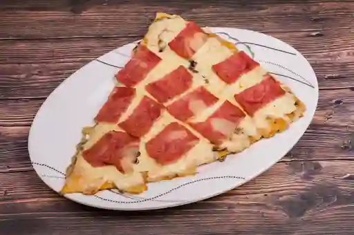 Porción pizza champiñón y tocineta
