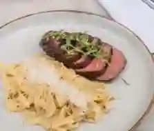 Pasta Caccio E Pepe Con Lomo