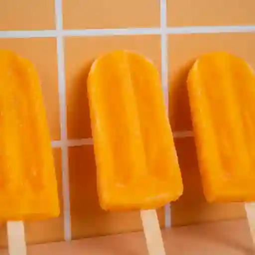 Paleta de fruta maracuyá