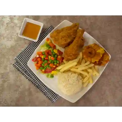 Bandeja con Pollo Broaster