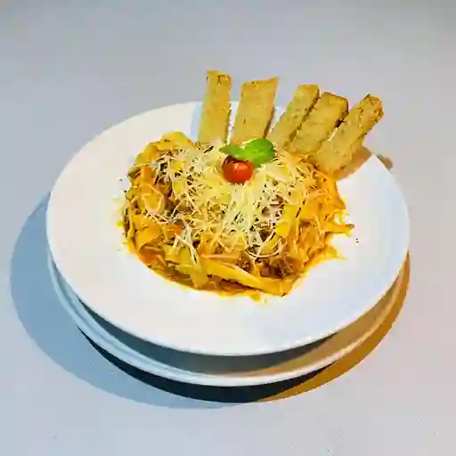 Fetuccini Pollo Champiñon