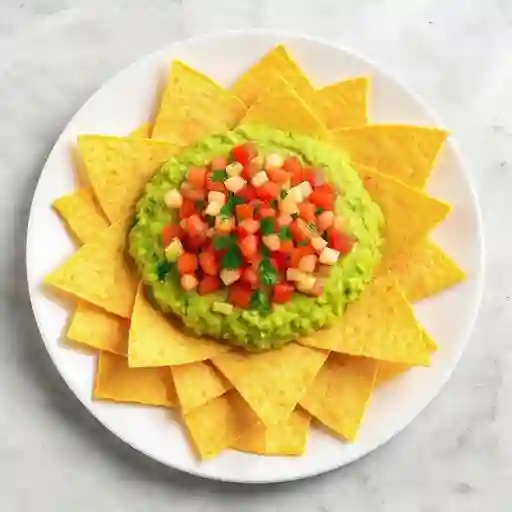 Nachos con Guacamole y Pico de Gallo