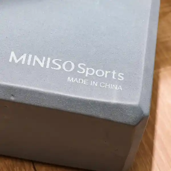 Bloque de Yoga Simple y Liso Gris Miniso Sports Miniso