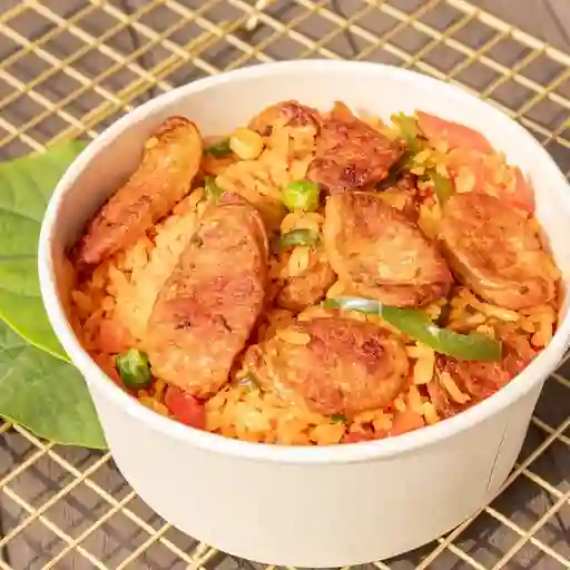Arroz con chorizo y bebida