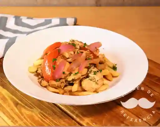 Pollo Saltado