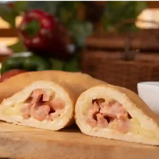 Empanada de jamón y queso