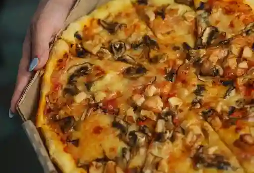 Pollo y champiñones mediana