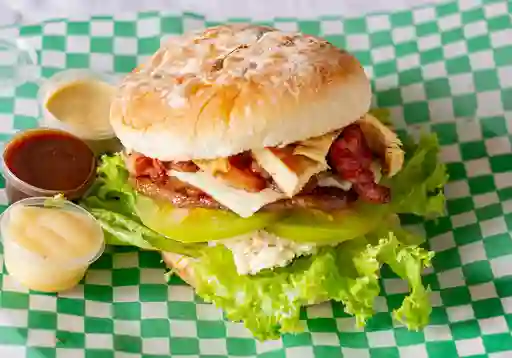 Hamburguesa Artesanal con Pollo