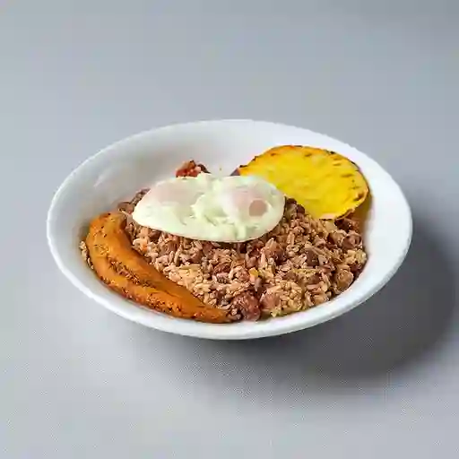 Combo Calentado con Huevos + Coca Cola Original 400 ml