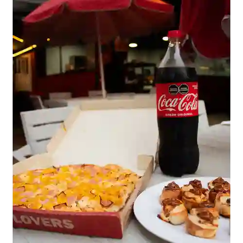 Pizza Familiar en Combo