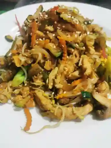 Chop Suey de Pollo