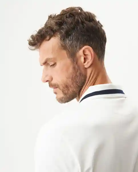 Camiseta Polo Mach Knob Neck Embro Crudo Pristino T L Chevignon