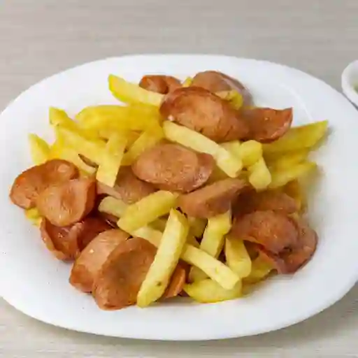 Salchipapa Tradicional