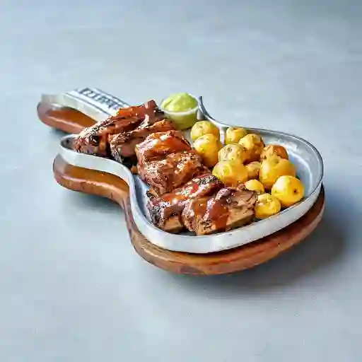 Combo Costillas BBQ + Manantial Mineral 330 ml