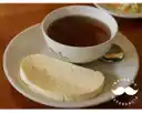 Agua de Panela con Queso