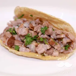 Taco de Chuleta con Chipotle
