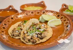 Tacos de Pollo Apanado