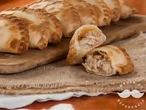 Empanada Papa con Pollo