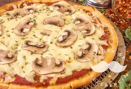 Pizza Familiar Pollo con Champiñones