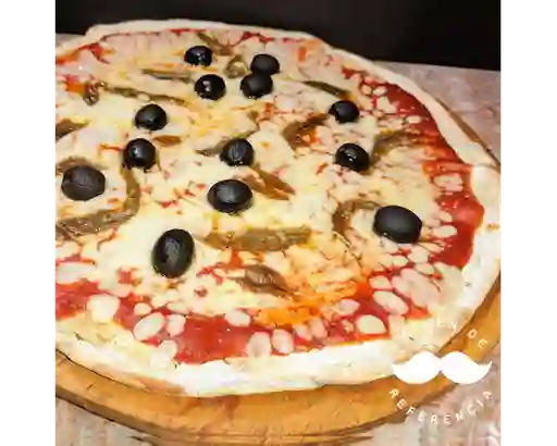 Pizza de Jamón y Champiñón Romana Medium