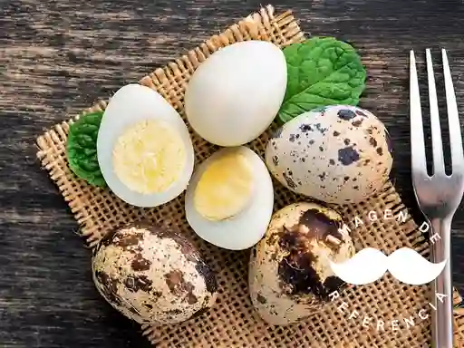 Porción de Huevos de Codorniz