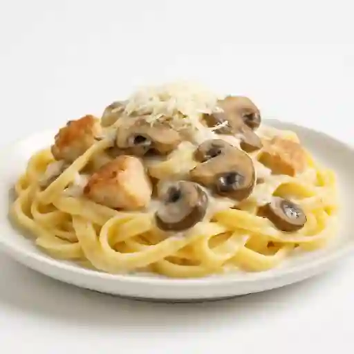 Fettuccine Pollo Champiñon