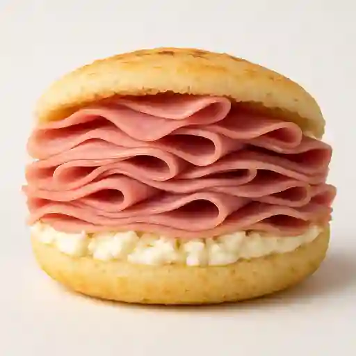 Arepa Rellena con Triple Ración de Jamón