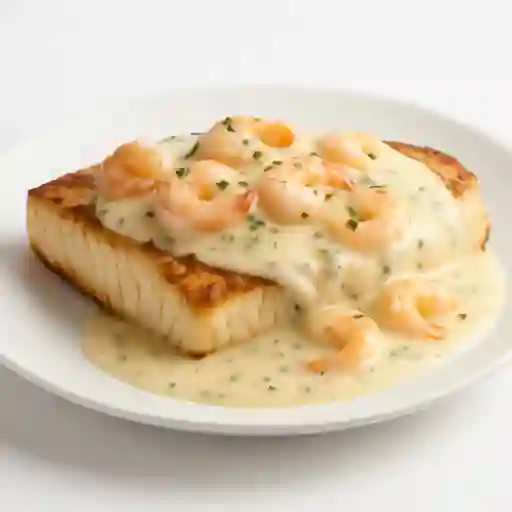Filete de Pescado en Salsa de Camarones