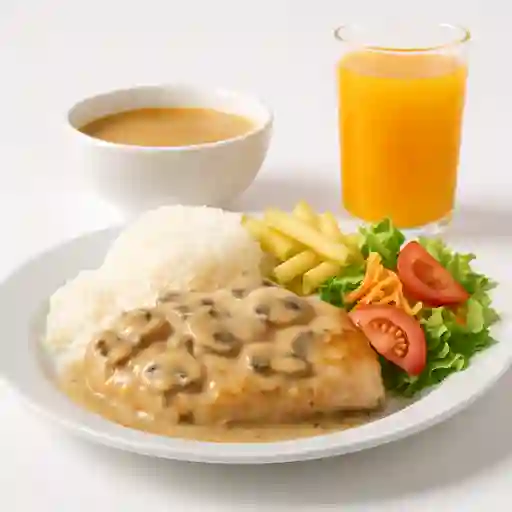 Pollo En Salsa De Champiñones