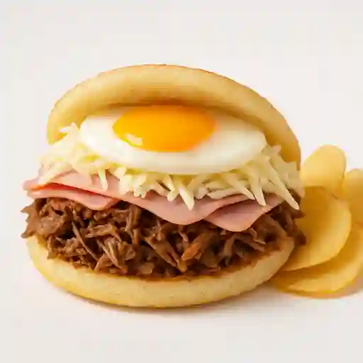 Arepa Rellena de Carne