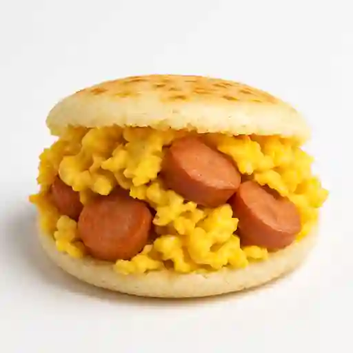 Arepa con Huevo y Salchicha