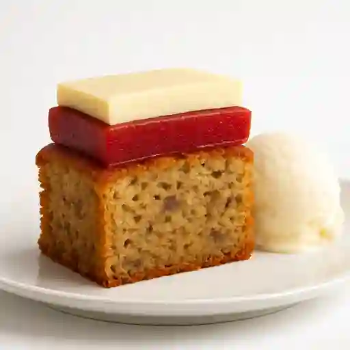 Torta de Banano con Helado